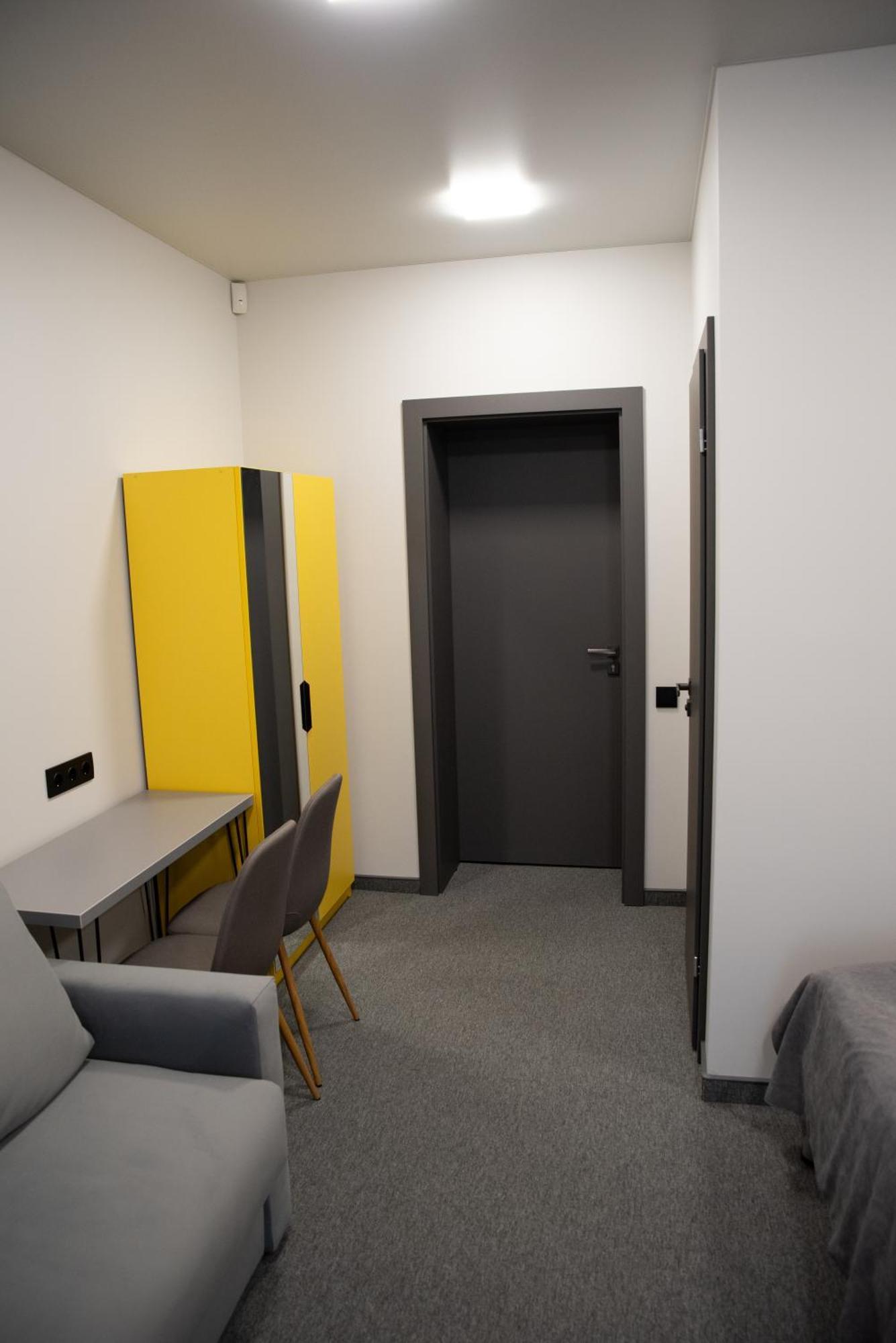 Готельні Кімнати Bodro Clinic Novovolyns'k Экстерьер фото